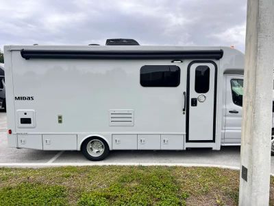 2026 Tiffin MIDAS — photo 43 view