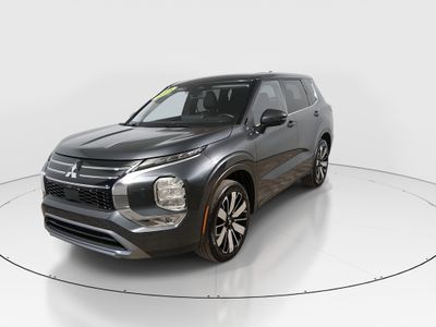2025 Mitsubishi Outlander - Photo 3