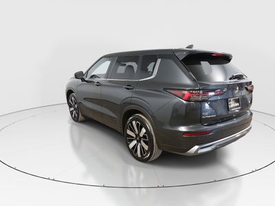 2025 Mitsubishi Outlander - Photo 5