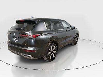 2025 Mitsubishi Outlander - Photo 7