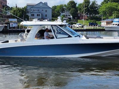 2025 Boston Whaler 380 Realm - Photo 1