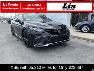 2021 Toyota Camry XSE - Photo 2