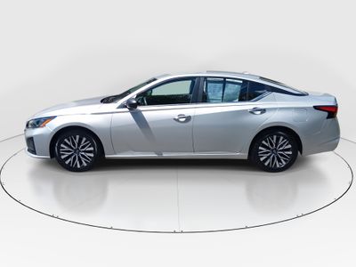 2024 Nissan Altima — interior view