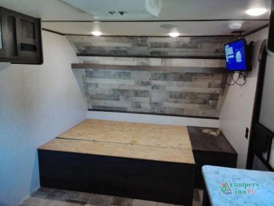 2022 Dutchmen RV Coleman — photo 20 view