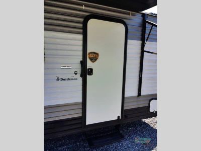 2022 Dutchmen RV Coleman — photo 15 view