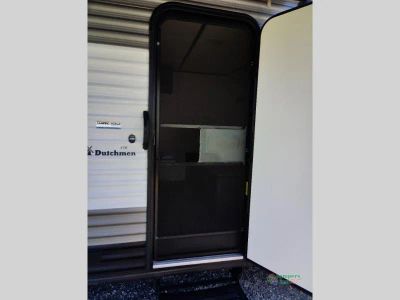 2022 Dutchmen RV Coleman — photo 16 view
