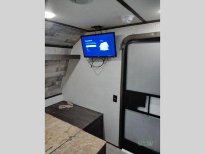 2022 Dutchmen RV Coleman — photo 26 view