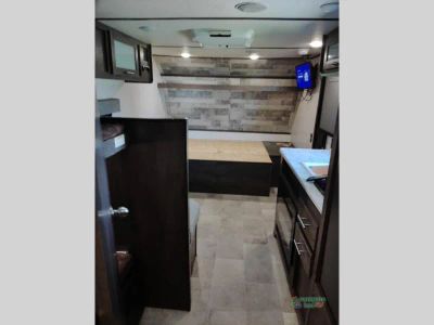 2022 Dutchmen RV Coleman — photo 28 view