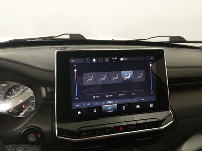 2024 Jeep Compass - Photo 17