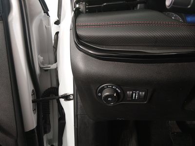 2024 Jeep Compass - Photo 13