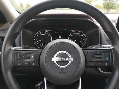 2023 Nissan Rogue — photo 13 view