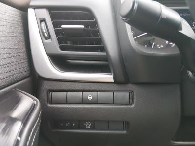 2023 Nissan Rogue — photo 12 view