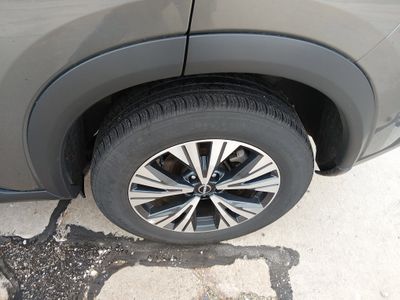 2023 Nissan Rogue — photo 10 view