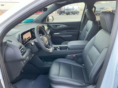 2026 Chevrolet Traverse — photo 10 view