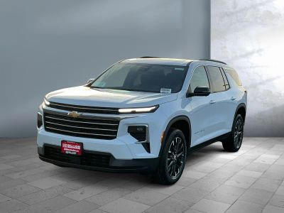 2026 Chevrolet Traverse — front three-quarter view