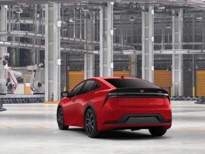2026 Toyota Prius Plug-in Hybrid - Photo 9