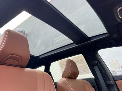 2025 Toyota Crown Signia — photo 18 view