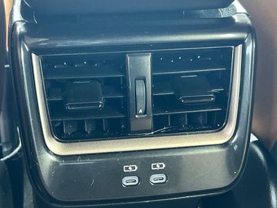 2025 Toyota Crown Signia — photo 14 view