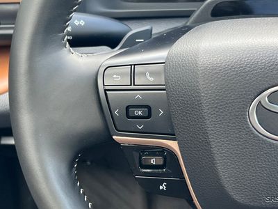 2025 Toyota Crown Signia — photo 27 view
