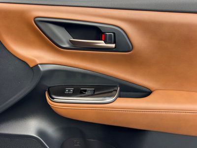 2025 Toyota Crown Signia — photo 19 view