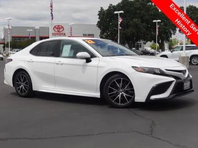 2022 Toyota Camry — photo 7 view