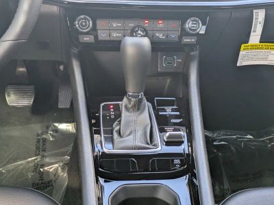 2026 Jeep Compass — photo 17 view