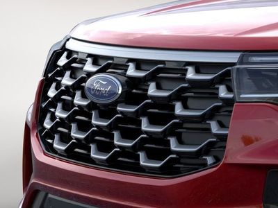 2026 Ford Explorer — photo 18 view