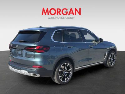 2024 BMW X5 — detail view