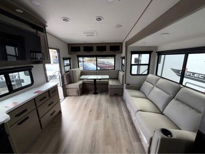 2026 Grand Reflection 150 Series - Photo 14