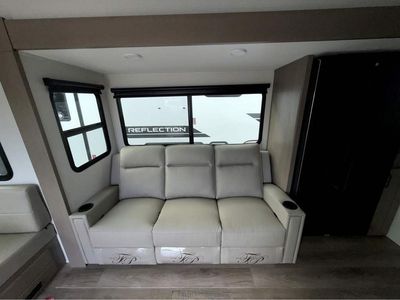 2026 Grand Reflection 150 Series - Photo 15