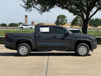 2026 Toyota Tacoma - Photo 3