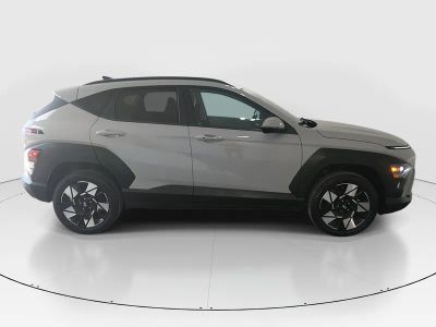 2024 Hyundai Kona — photo 8 view