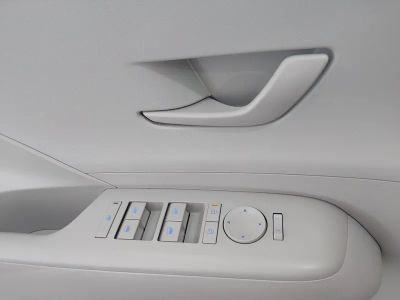 2024 Hyundai Kona — photo 16 view