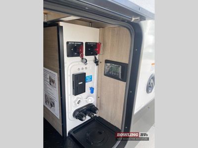 2027 Imagine 2500RL — interior view