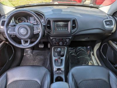 2019 Jeep Compass — photo 16 view