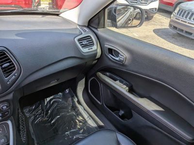 2019 Jeep Compass — photo 18 view