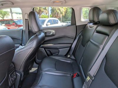 2019 Jeep Compass — photo 14 view