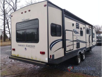 2016 Coachmen RV Freedom Express Liberty Edition - Photo 8