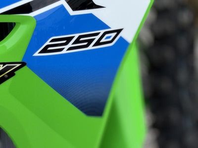 2026 Kawasaki KX250 - Photo 19