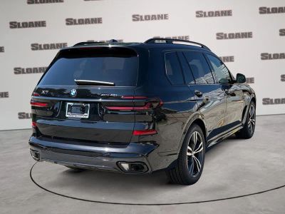 2027 BMW X7 — detail view