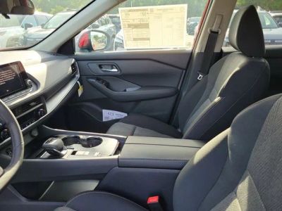 2026 Nissan Rogue — photo 8 view