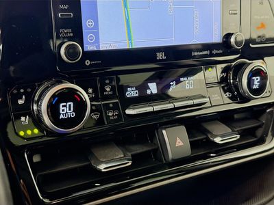 2021 Toyota Highlander - Photo 16