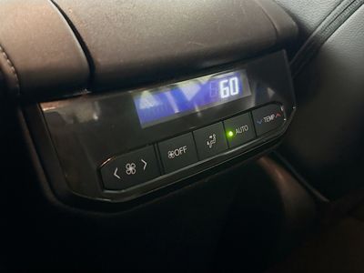 2021 Toyota Highlander - Photo 28