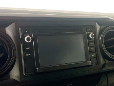 2018 Toyota Tacoma — photo 24 view