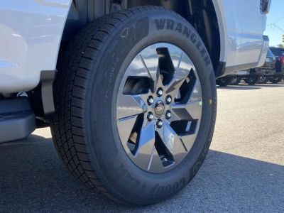 2025 Ford F-150 Lightning - Photo 10