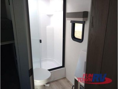 2025 Forest River RV Rockwood Ultra Lite - Photo 44