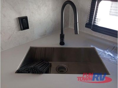 2025 Forest River RV Rockwood Ultra Lite - Photo 24