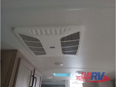 2025 Forest River RV Rockwood Ultra Lite - Photo 43
