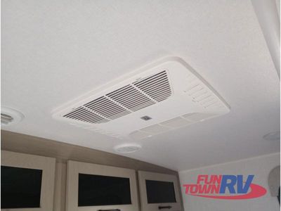 2025 Forest River RV Rockwood Ultra Lite - Photo 42