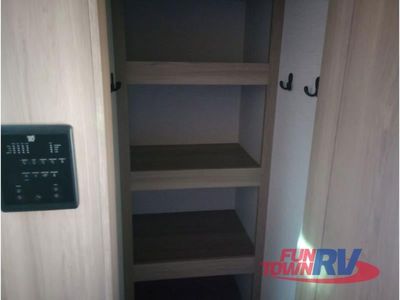 2025 Forest River RV Rockwood Ultra Lite - Photo 29